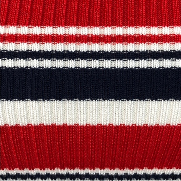 NWOT Almost Famous Ribbed Stretch Tee - Picture 7 of 10